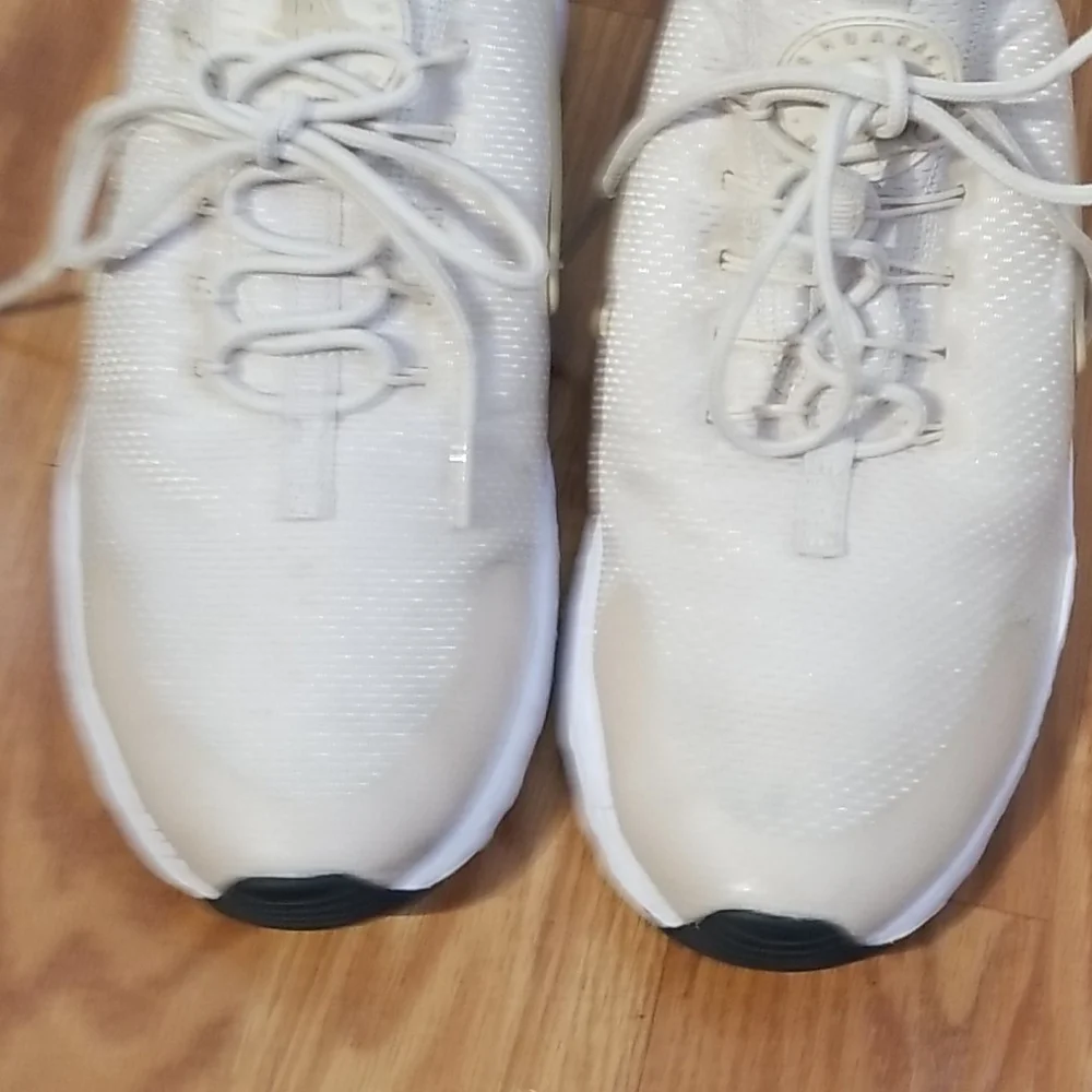 Nike air‎ huarac 9.5